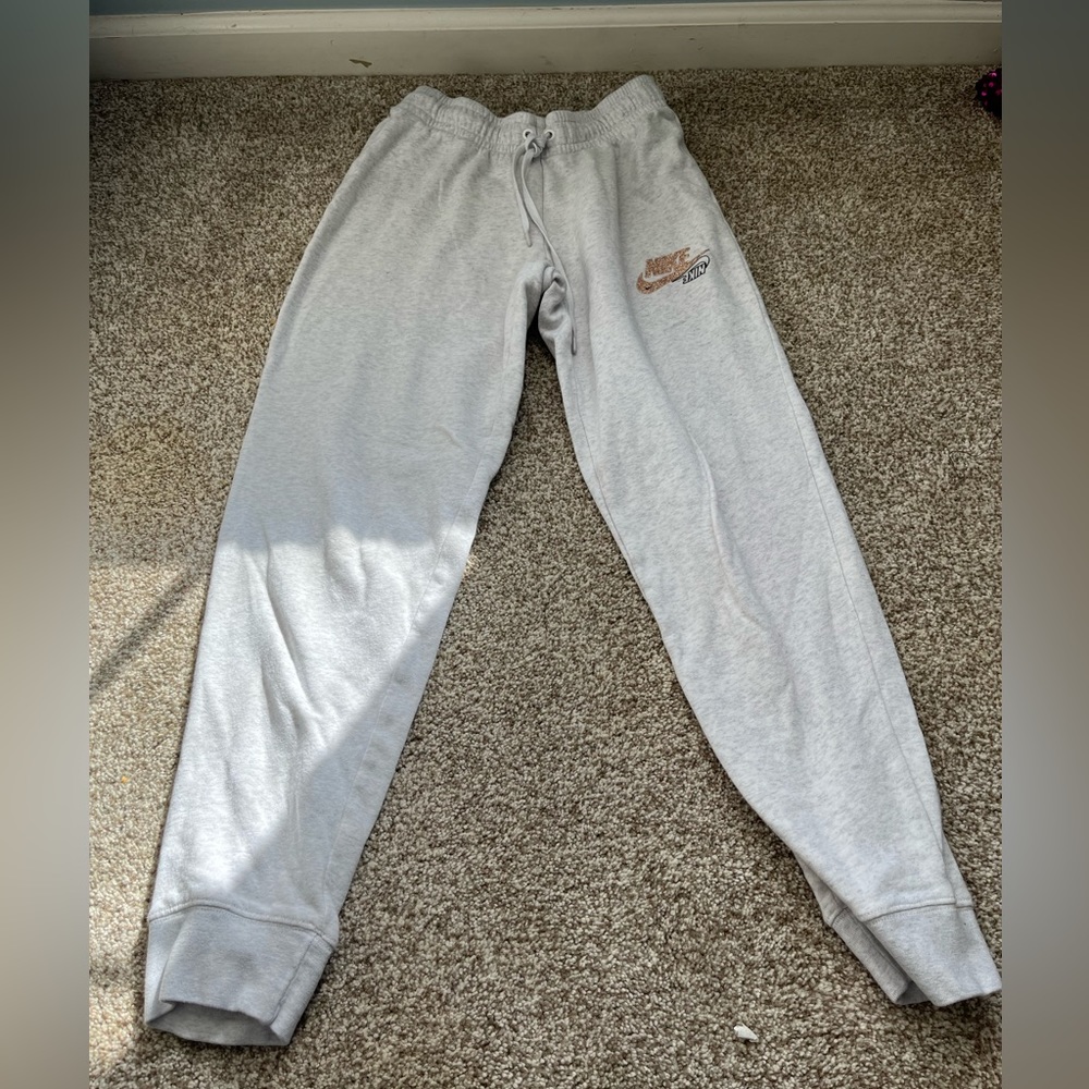 White Nike Joggers